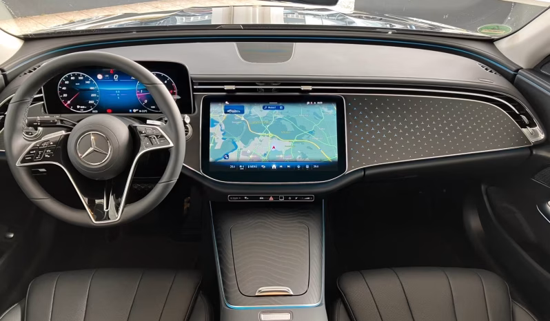 Mercedes-Benz E 220 full