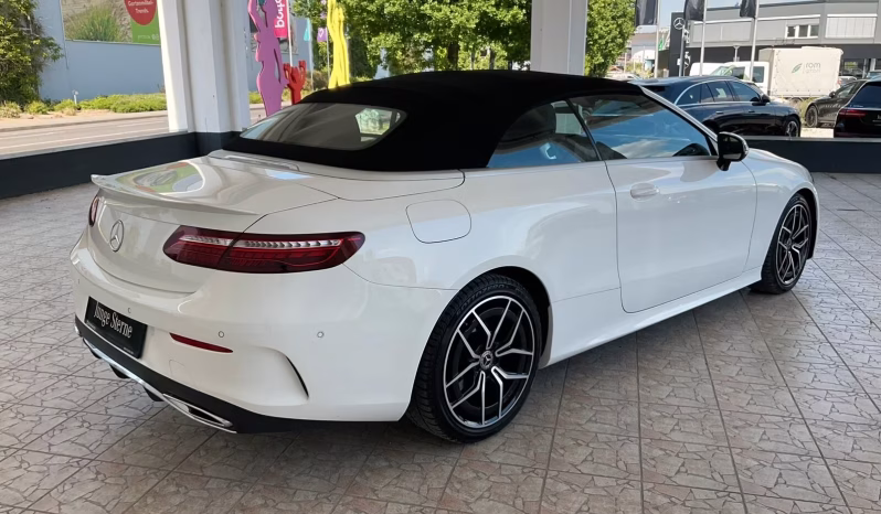 Mercedes-Benz E 220 d AMG Line full
