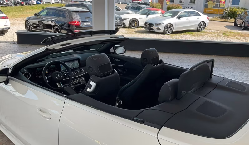 Mercedes-Benz E 220 d AMG Line full