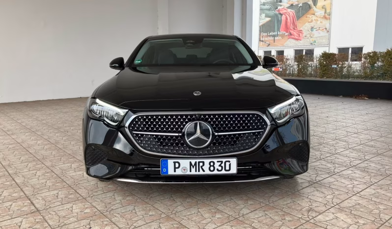 Mercedes-Benz E 220 full