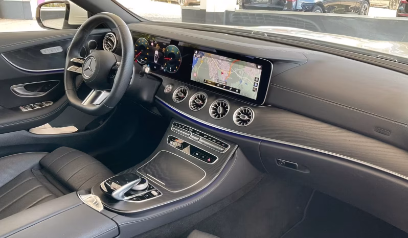 Mercedes-Benz E 220 d AMG Line full