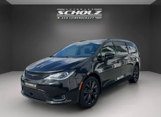 
								2020 Chrysler Pacifica full									